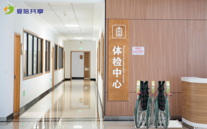 共（gòng）享輪（lún）椅一款簡單便捷安全的代步工具