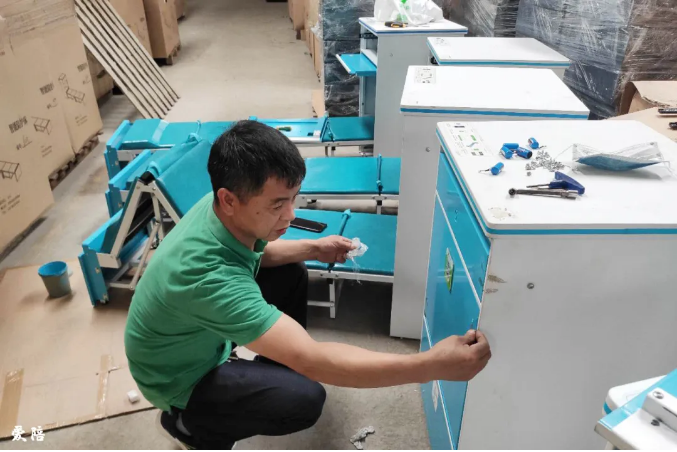 共享（xiǎng）陪（péi）護床廠-生產陪護床的廠家-陪（péi）護床廠（chǎng）家直銷